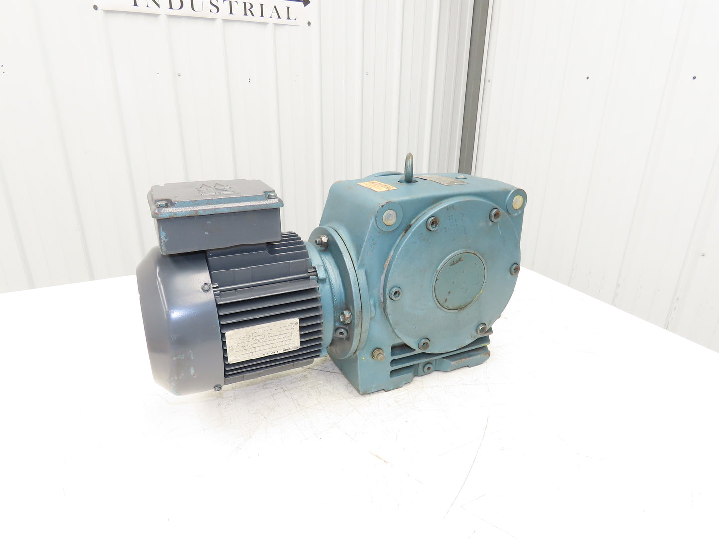 Sew SF72DT90L4 Worm Gearbox 114:1 Reducer 15RPM 2Hp 230/460V 3Ph 1-3/4" Shaft