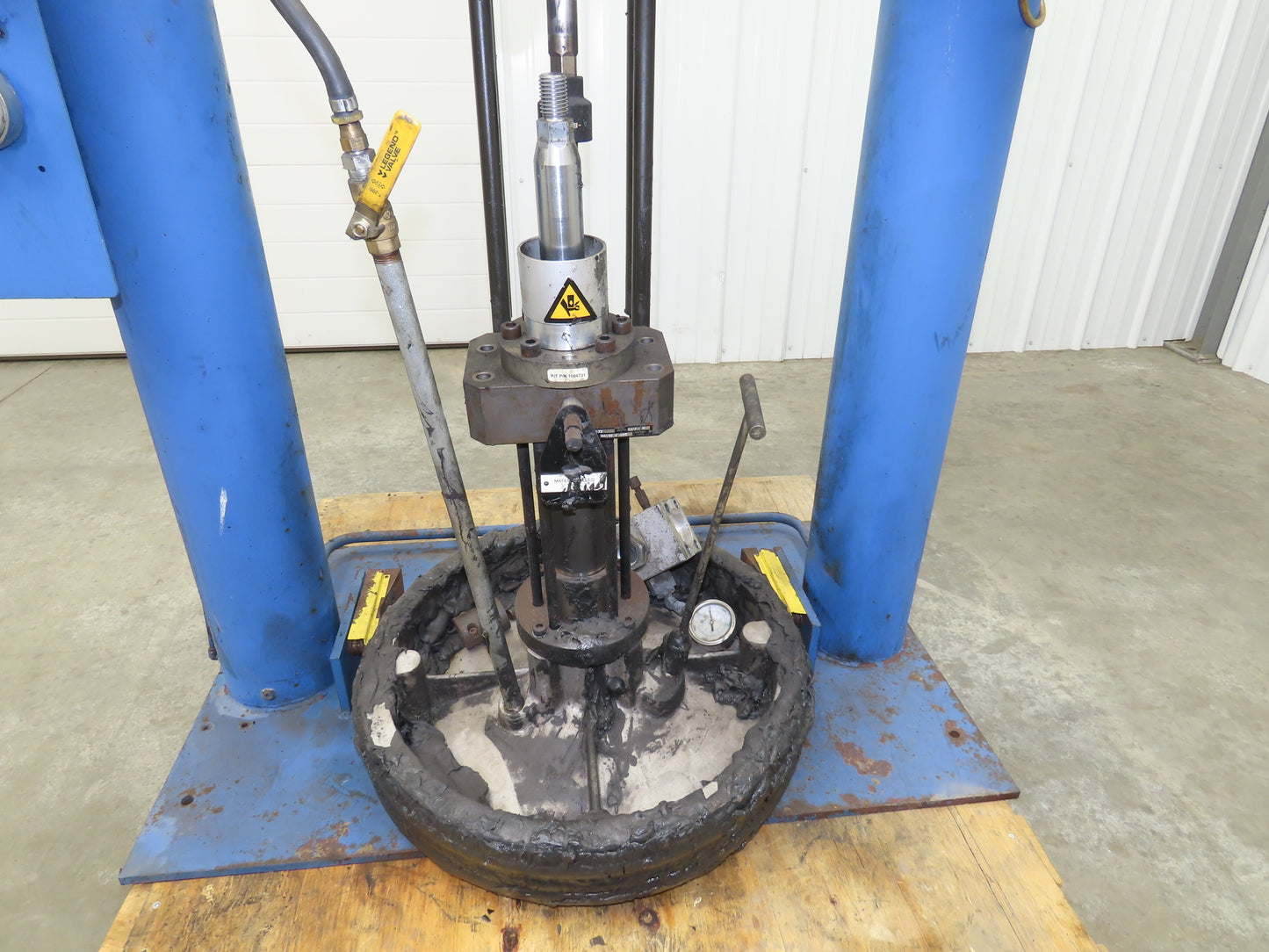 Nordson Rhino SD2 Drum Unloader Pneumatic Pump 48:1 Ratio 100PSI