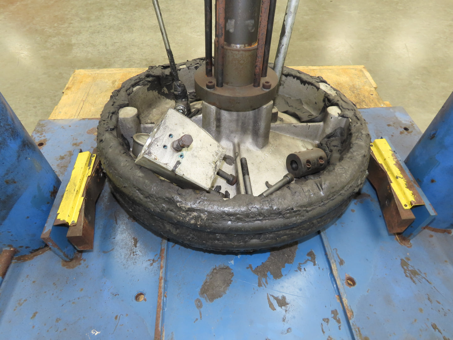 Nordson Rhino SD2 Drum Unloader Pneumatic Pump 48:1 Ratio 100PSI