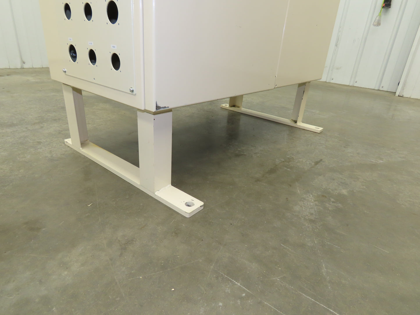 Freestanding Electrical Enclosure 1600x900x400mm 100A Disconnect 63x36x16"