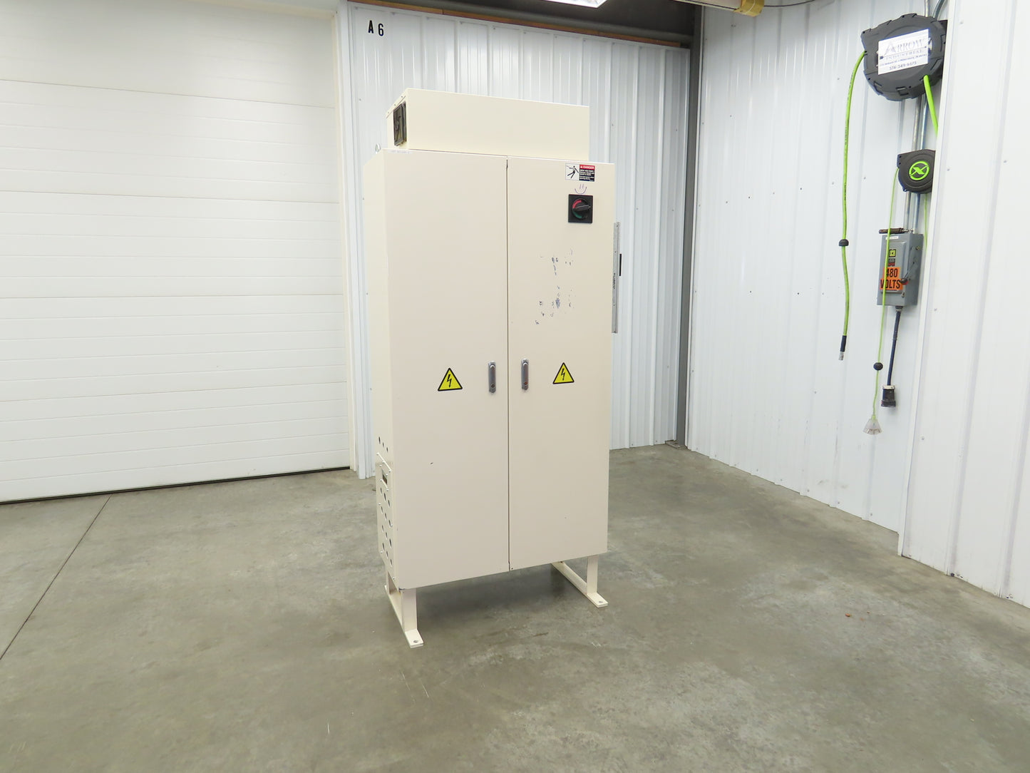 Freestanding Electrical Enclosure 1600x900x400mm 100A Disconnect 63x36x16"