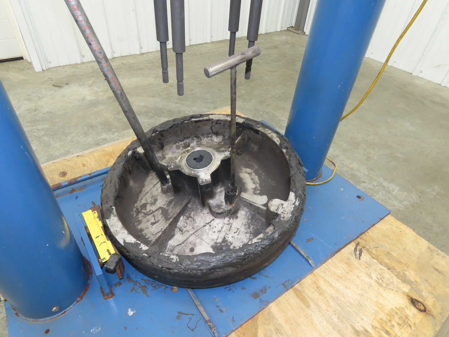 Nordson Rhino SD2 Drum Unloader Pneumatic Pump 48:1 Ratio 100PSI