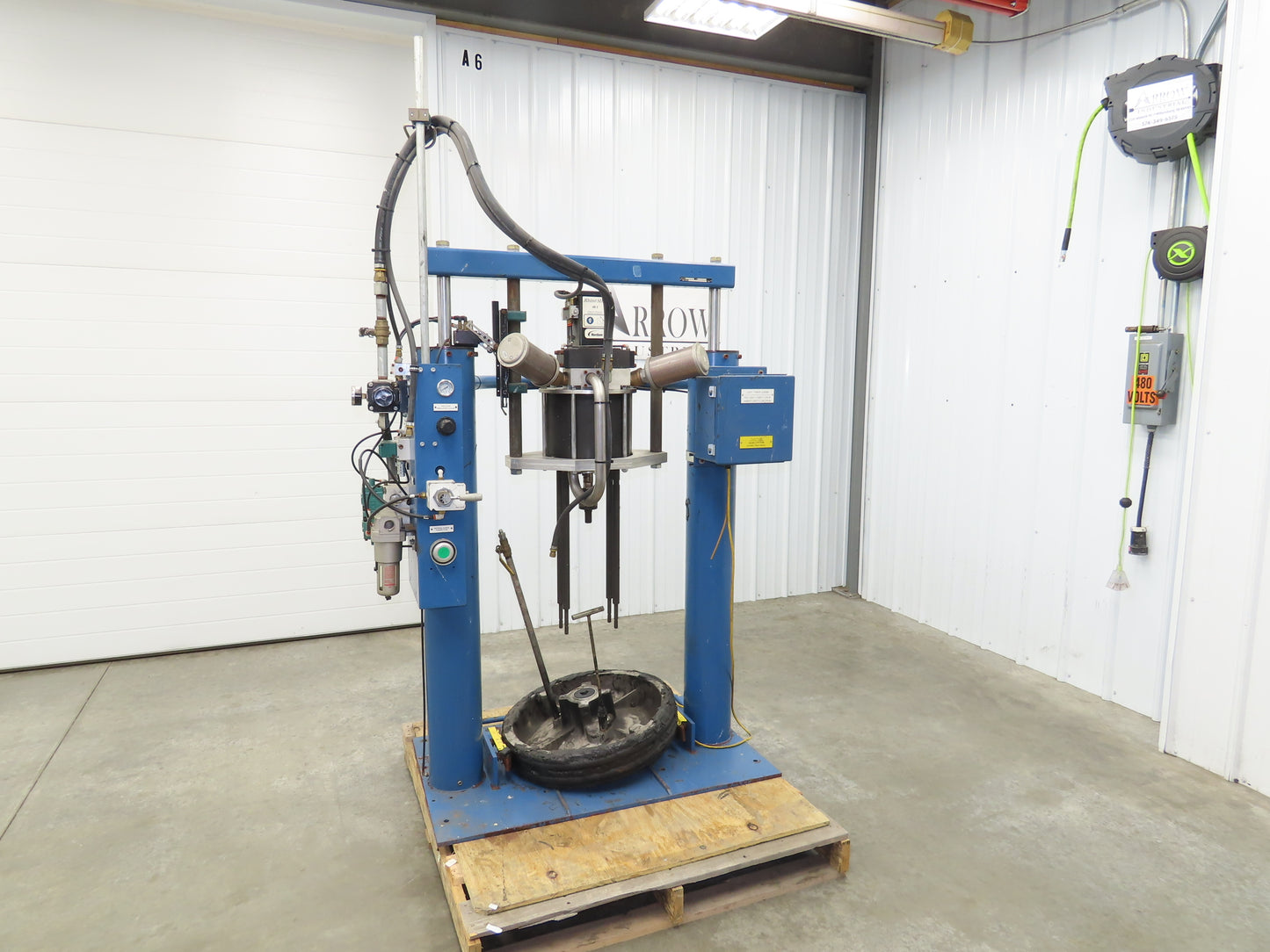 Nordson Rhino SD2 Drum Unloader Pneumatic Pump 48:1 Ratio 100PSI