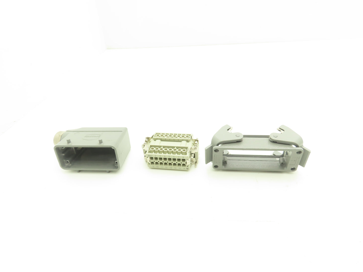 Harting 7310335160000 16-Pin Connector 16A Receptacle Hood 3/4"NPT  Lot of 2