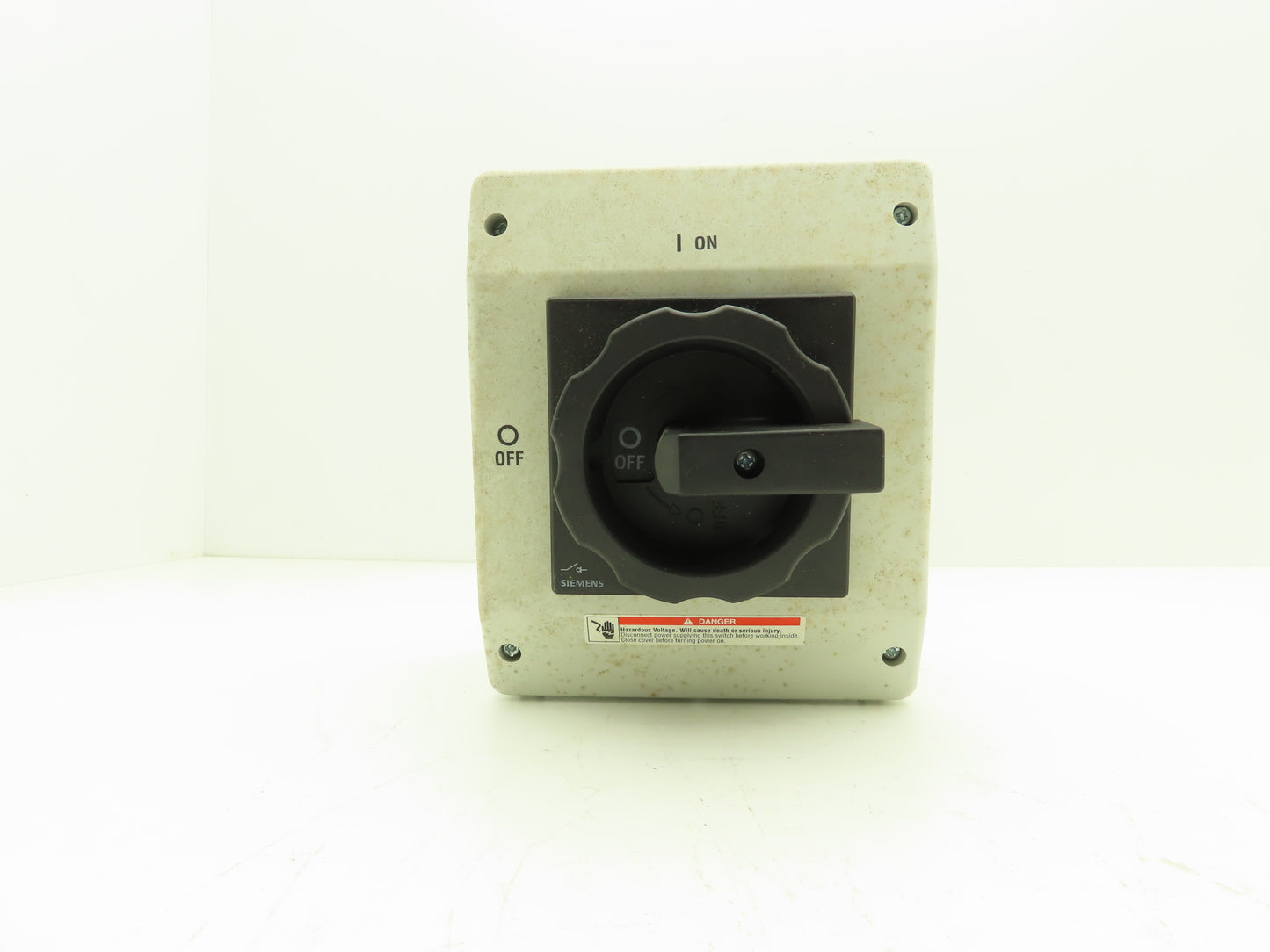 Siemens 3LD2565-1GP51-0US2 Rotary Disconnect Switch 63A 600VAC