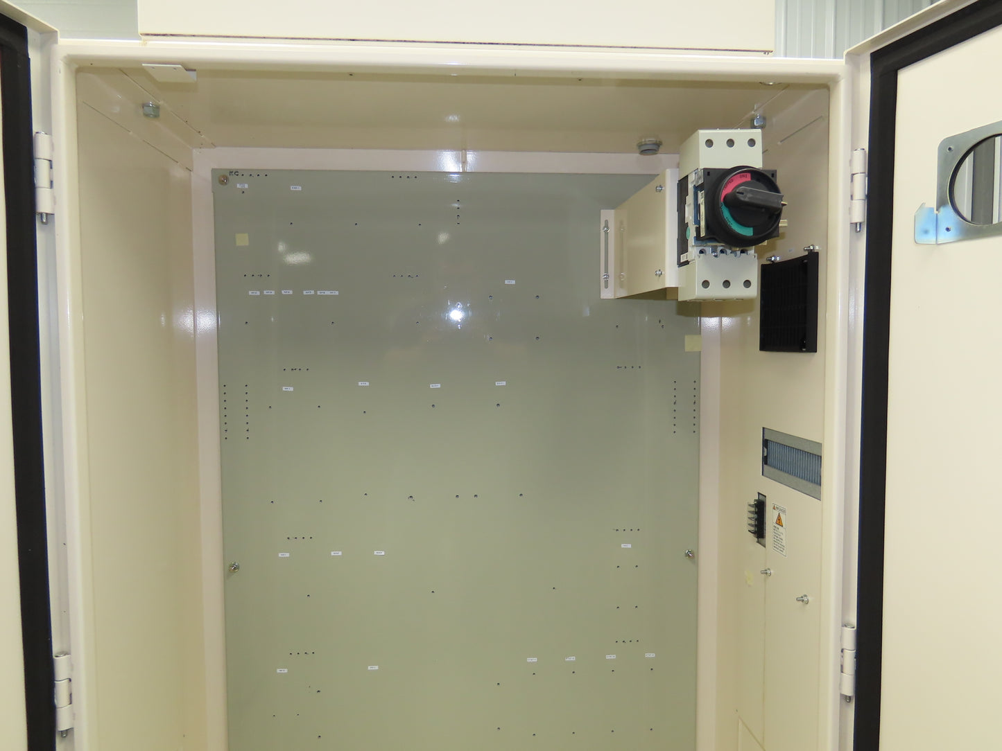 Freestanding Electrical Enclosure 1400x900x400mm 50A Disconnect 55x35x16"