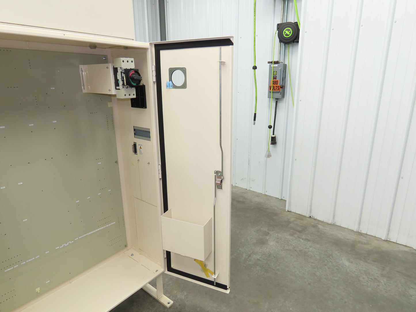 Freestanding Electrical Enclosure 1400x900x400mm 50A Disconnect 55x35x16"