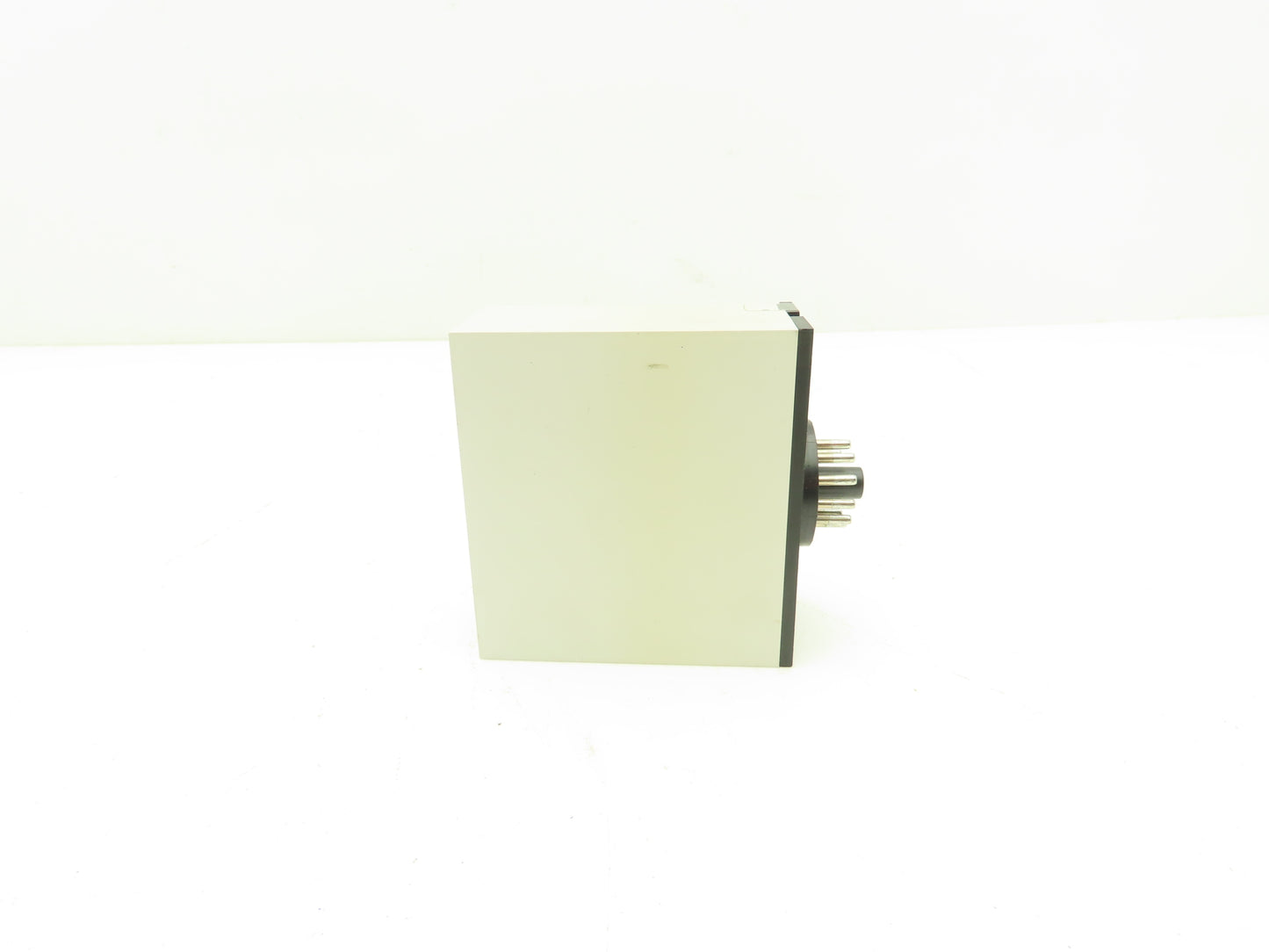 Electromatic SE 110 120 S-System Infrared Photo Relay Modulated Light 11Pin 120V