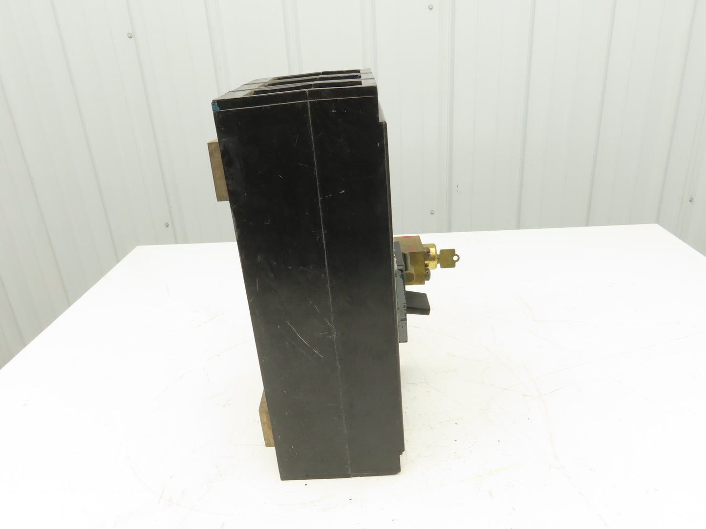 Westinghouse AB De-Ion Circuit Breaker 1000A 3-Pole Shunt 600VAC Mag Trip