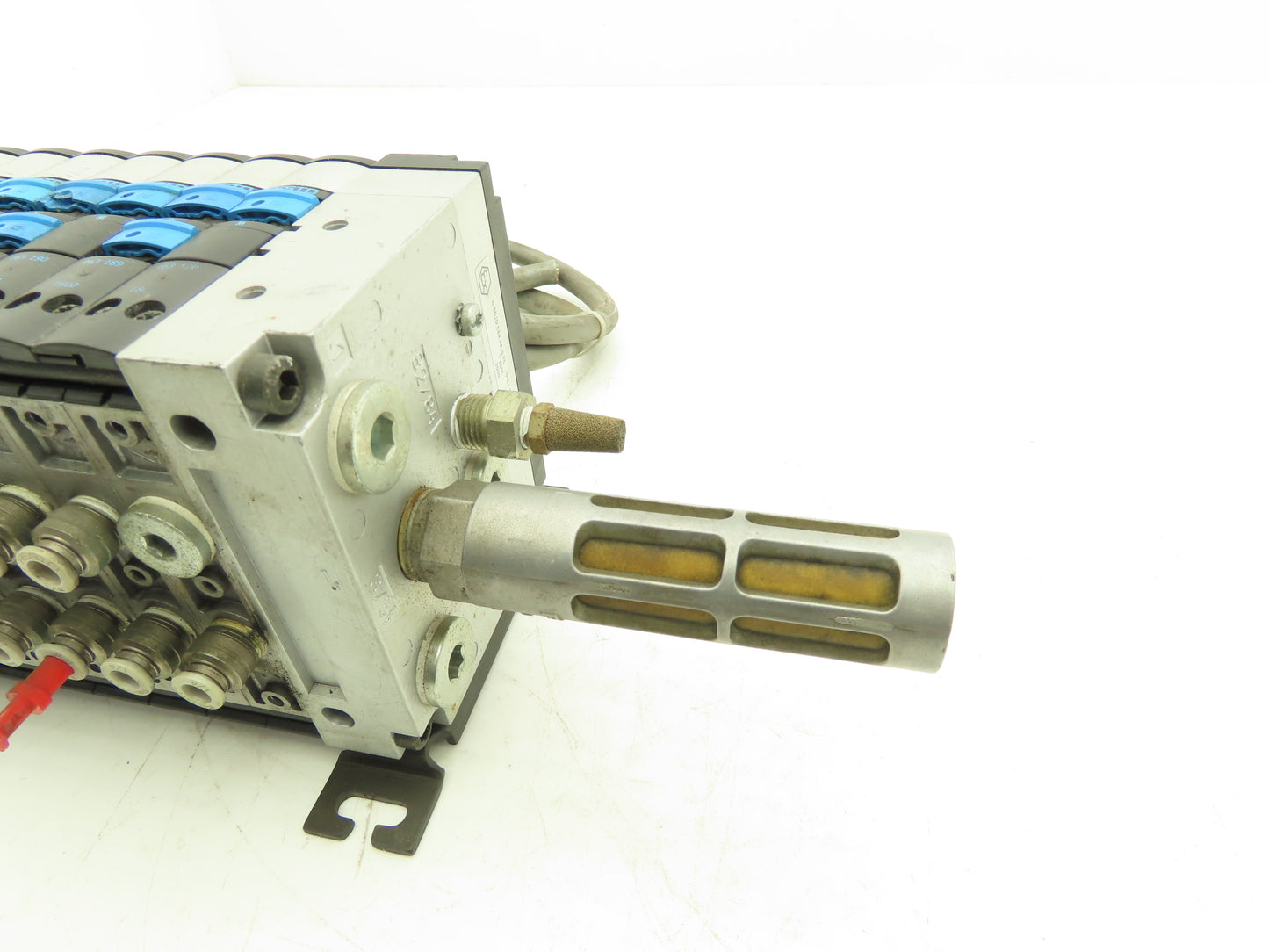 Festo CPV18-GE-MP-8 Pneumatic 8-Station Solenoid Valve Manifold 24VDC 18209