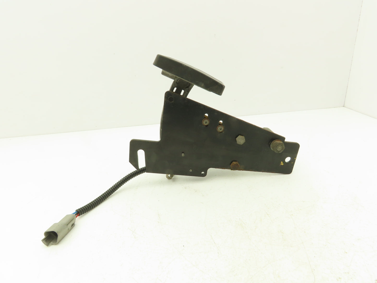 Yale Forklift Throttle Accelerator Pedal Bracket/Potentiometer ERC060GHN36TE084