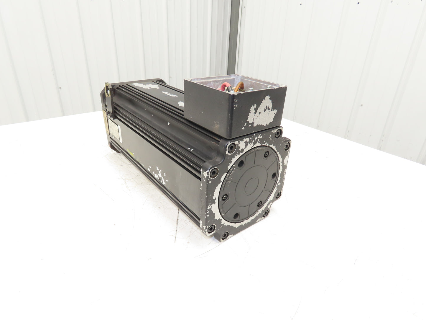 Parvex LD960CFR2001 Brushless Servo Motor 280V 1750 RPM 70Nm