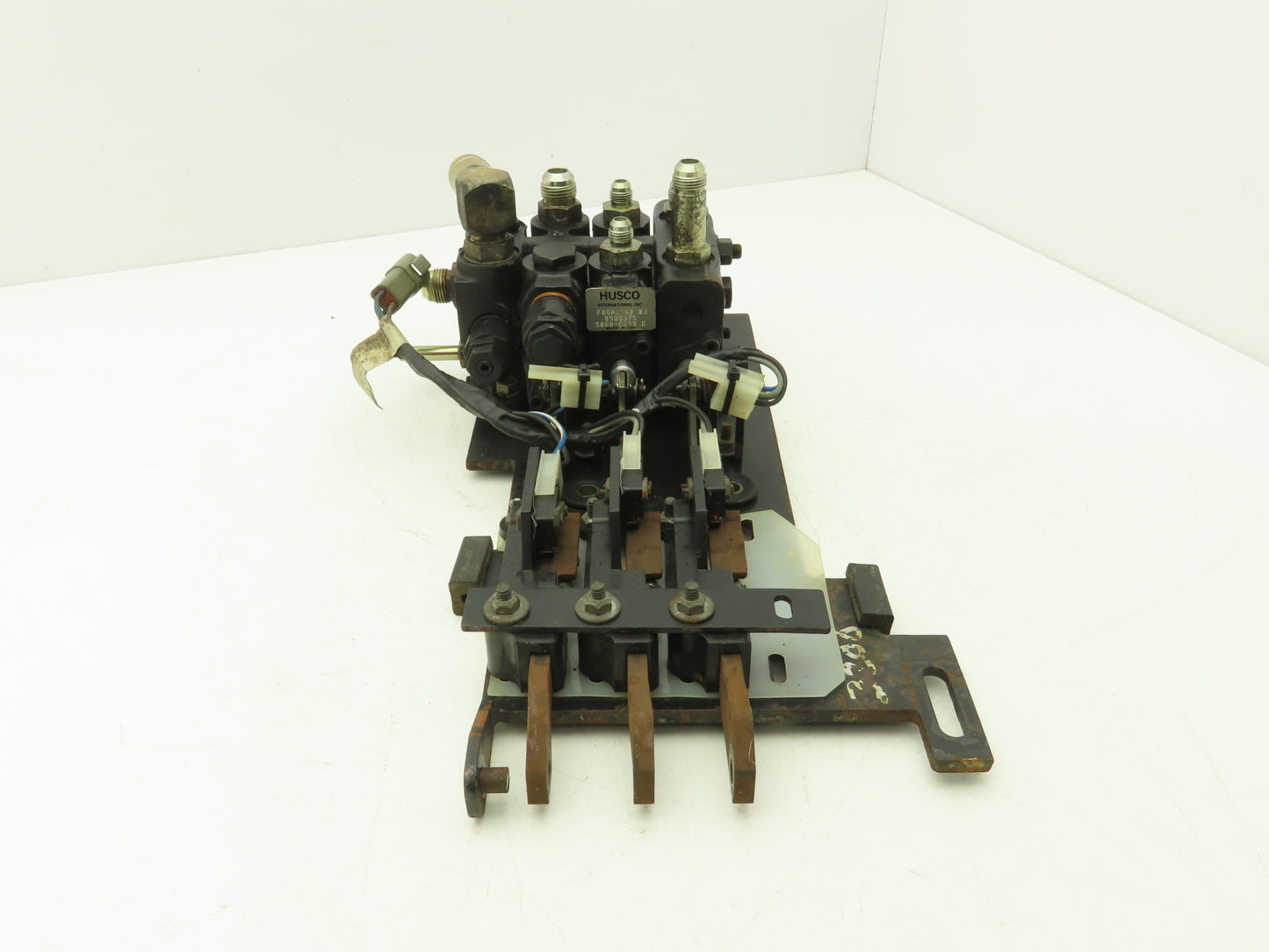 Husco Yale Hydraulic 3-Spool Forklift Mast Control Valve From ERC060GHN36TE084