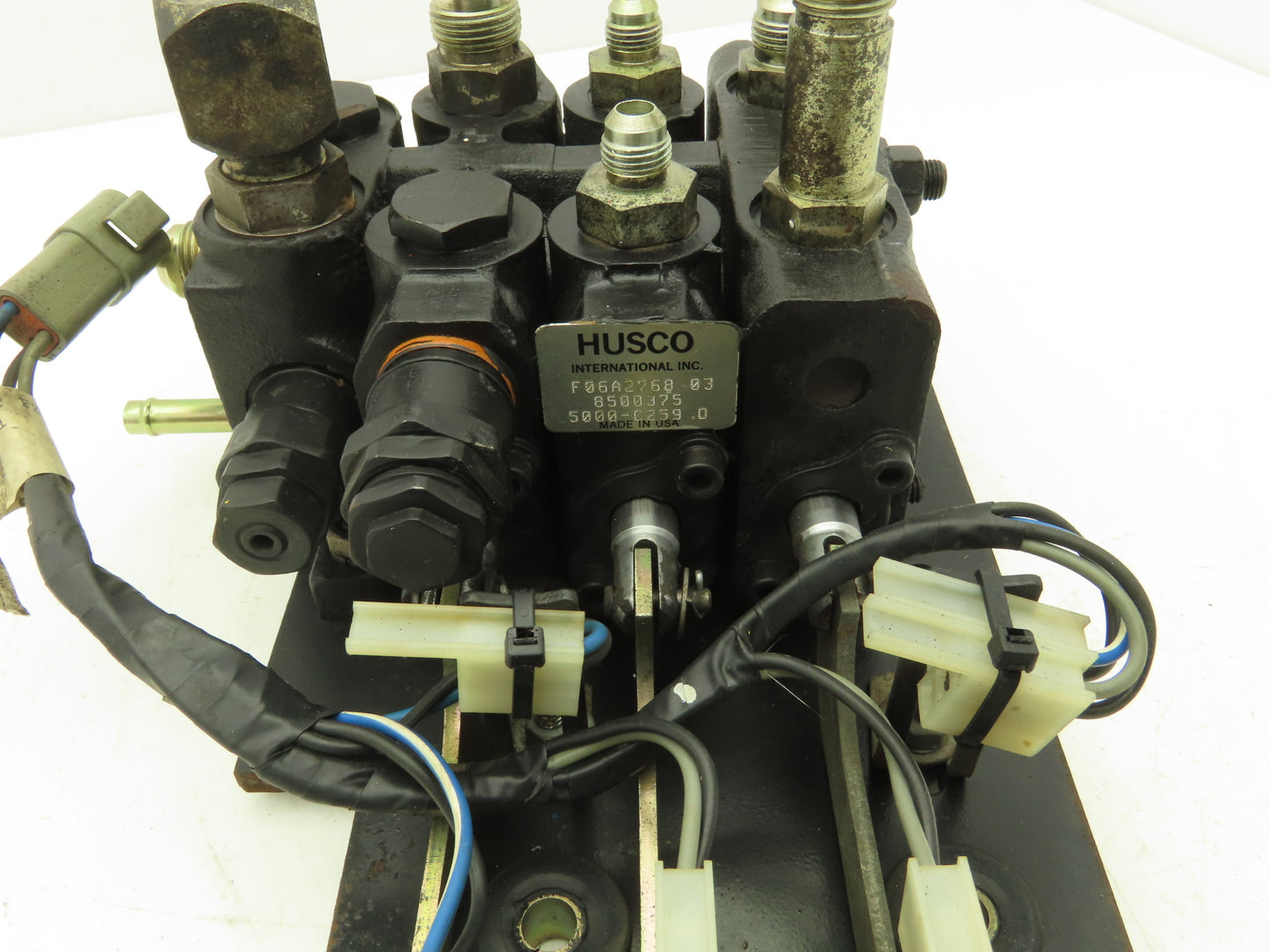 Husco Yale Hydraulic 3-Spool Forklift Mast Control Valve From ERC060GHN36TE084