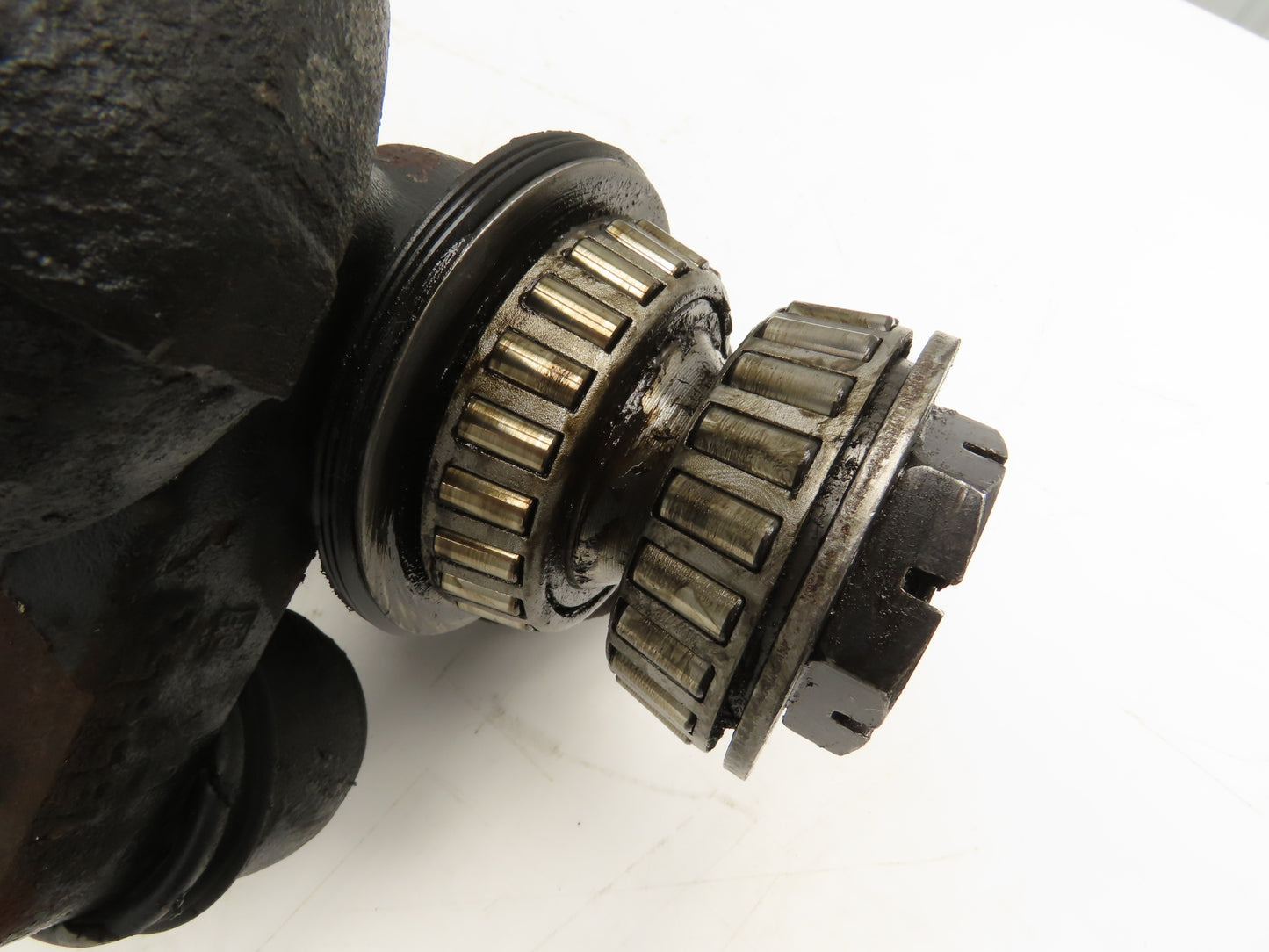 Yale Forklift Dual-Wheel Rear Axle Assembly Off ERC060GHN36TE084