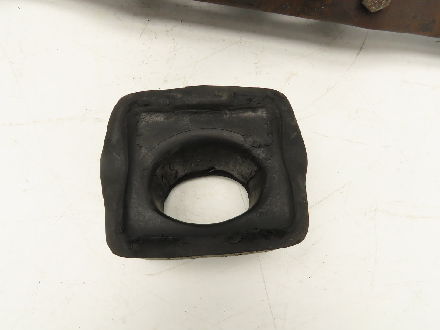 Yale Forklift Dual-Wheel Rear Axle Assembly Off ERC060GHN36TE084