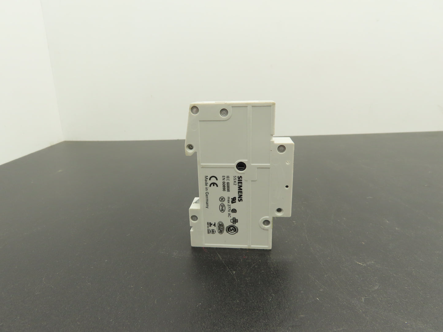 Siemens 5SX21 B10 Single-Pole 10A Miniature Circuit Breaker Lot of 15