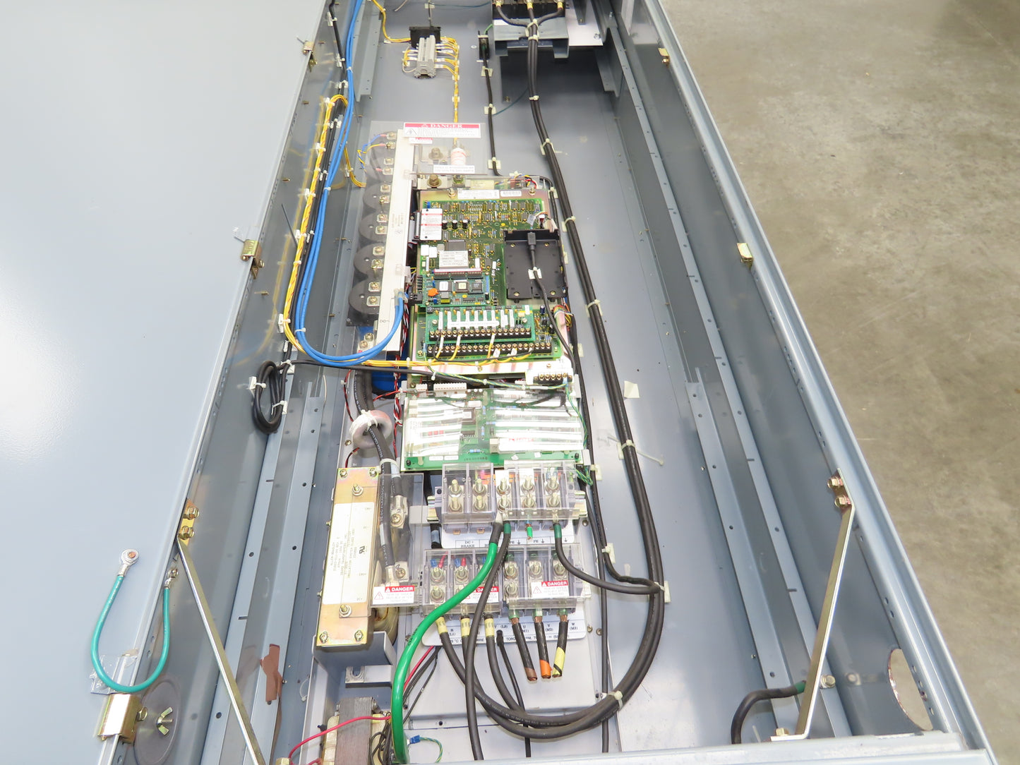 Allen Bradley 1336SB060VAADSGM1CHA2CL6EC AC Drive VFD 75Hp 76kva 460V Enclosure