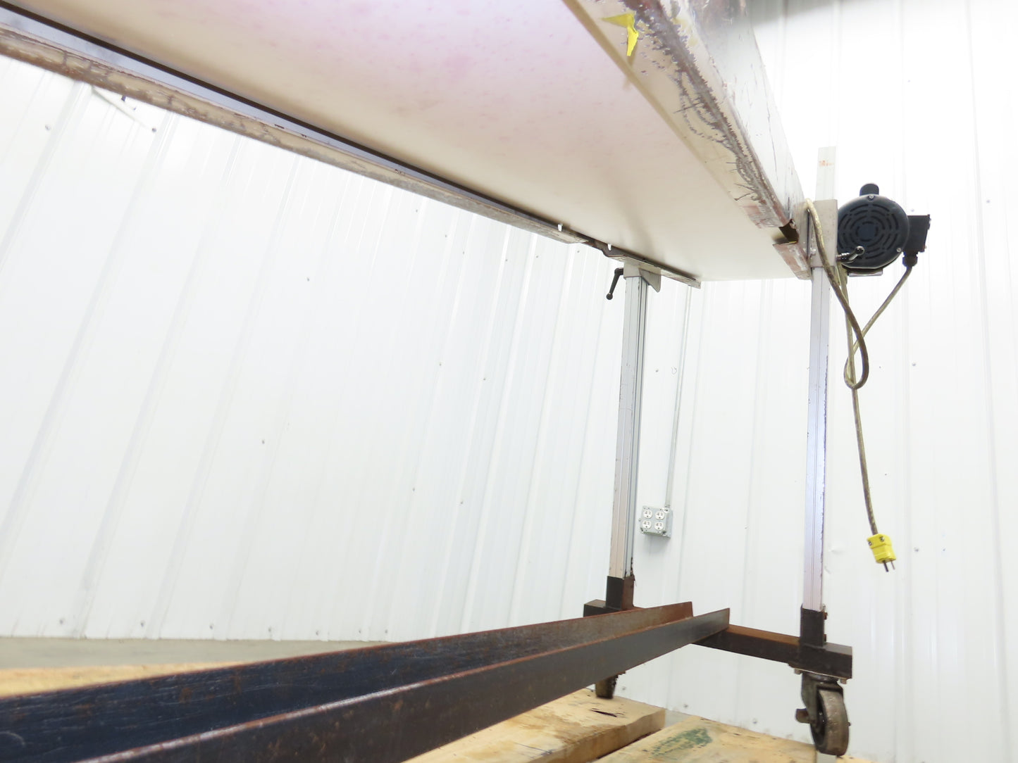 Bunting Magnetics 9'L Adj Incline Parts Conveyor 11.25" Belt 115/230V 1PH 40FPM