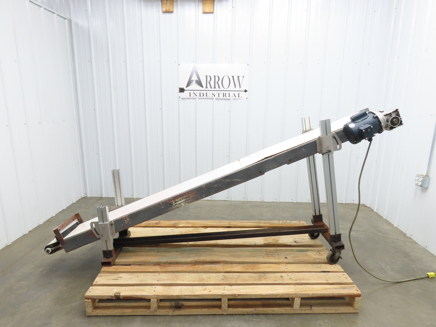 Bunting Magnetics 9'L Adj Incline Parts Conveyor 11.25" Belt 115/230V 1PH 40FPM