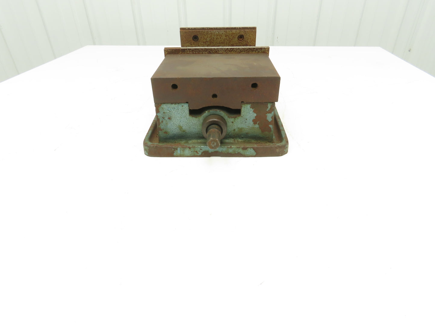 7-7/8" Milling Machine Vise w/Handle 8-5/8" Jaw Opening 2" Throat Depth