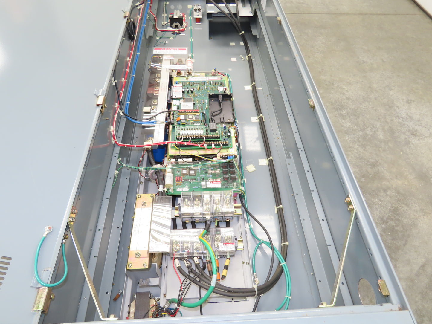 Allen Bradley 1336SB060VAADSGM1CHA2CL6EC AC Drive VFD 75Hp 76kva 460V Enclosure