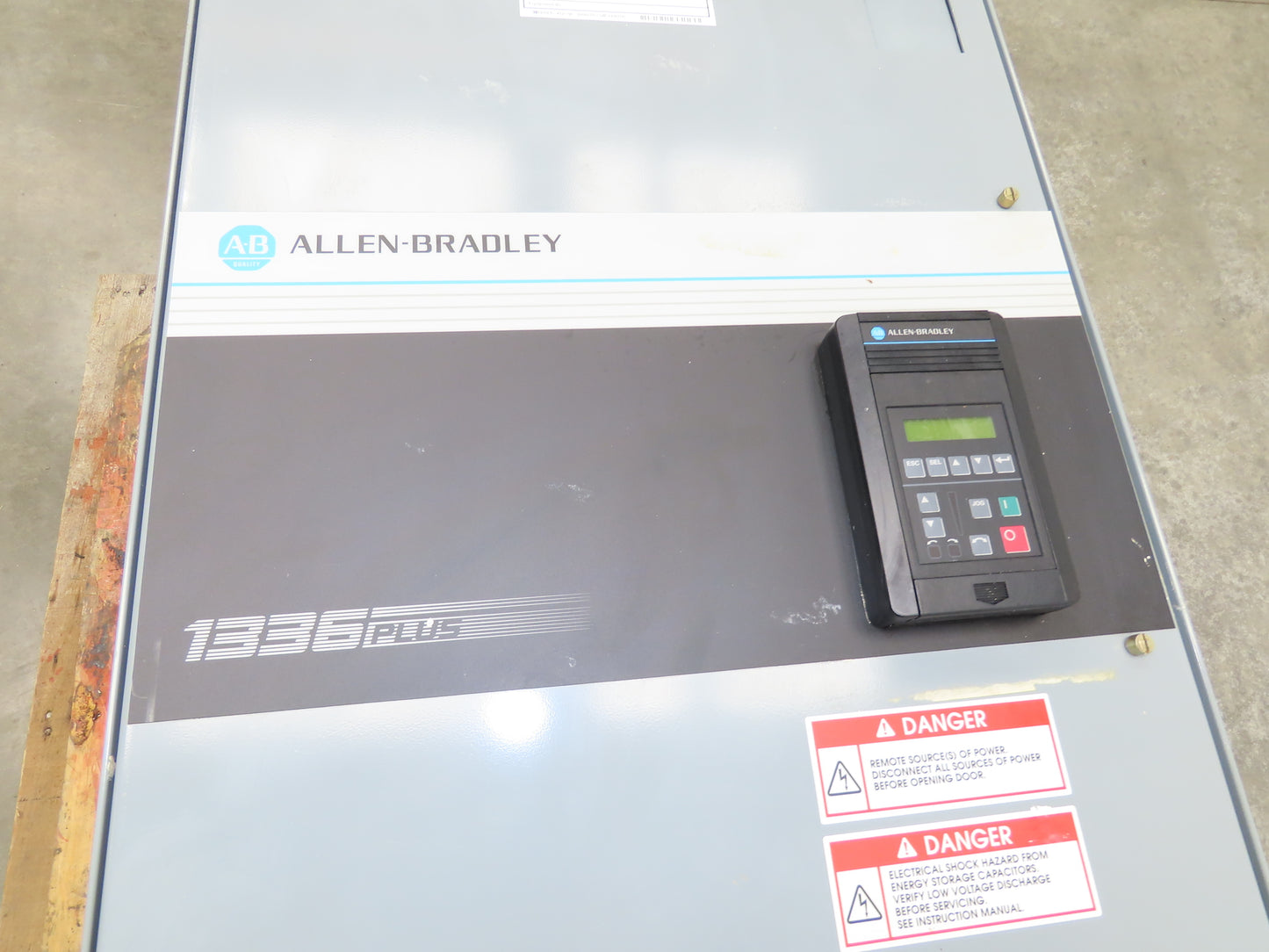 Allen Bradley 1336SB060VAADSGM1CHA2CL6EC AC Drive VFD 75Hp 76kva 460V Enclosure