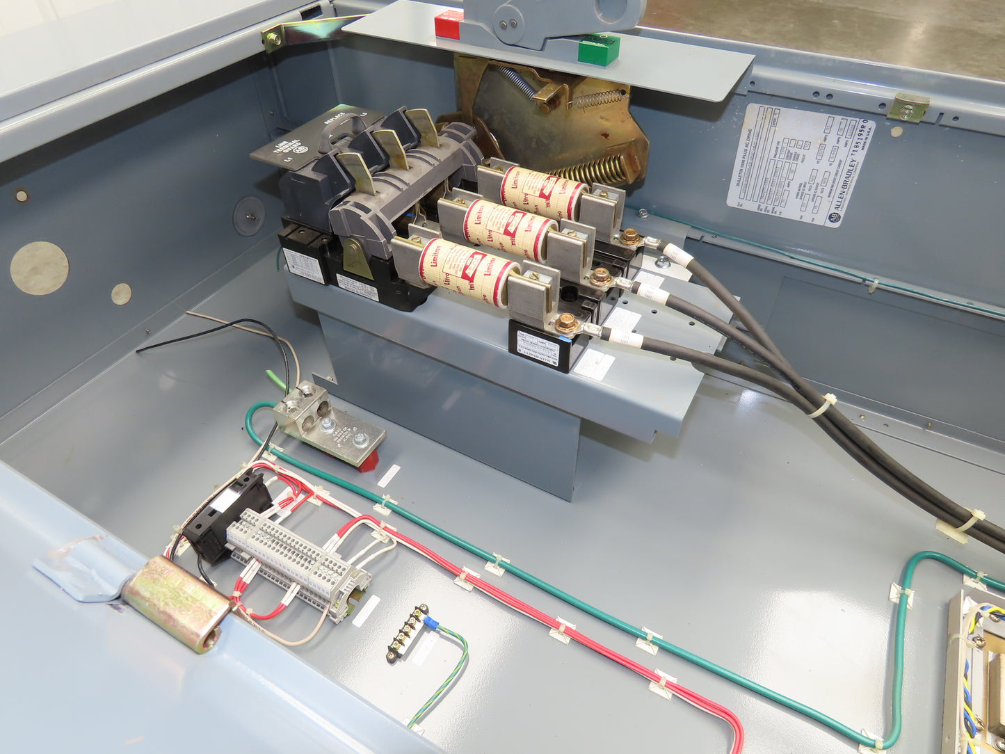 Allen Bradley 1336SB060VAADSGM1CHA2CL6EC AC Drive VFD 75Hp 76kva 460V Enclosure