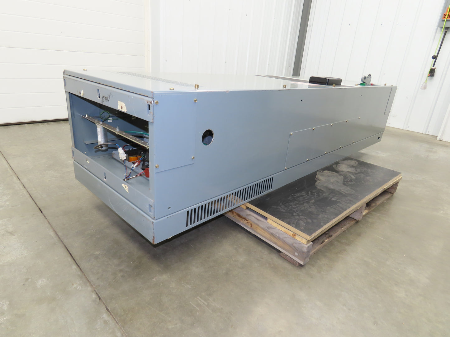 Allen Bradley 1336SB060VAADSGM1CHA2CL6EC AC Drive VFD 75Hp 76kva 460V Enclosure