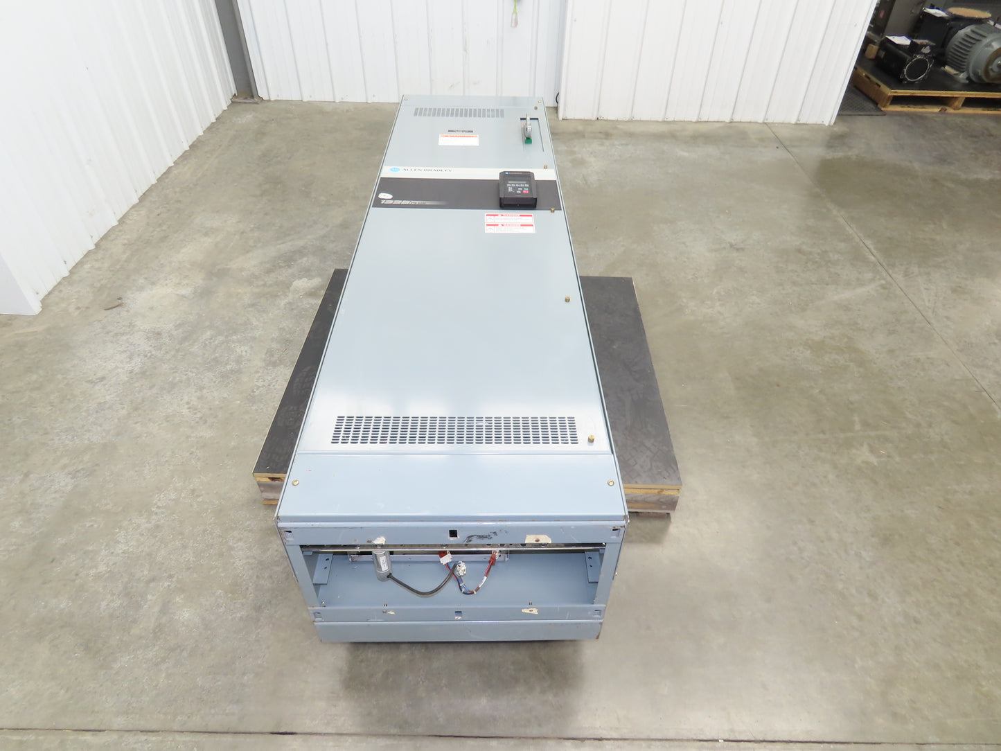 Allen Bradley 1336SB060VAADSGM1CHA2CL6EC AC Drive VFD 75Hp 76kva 460V Enclosure