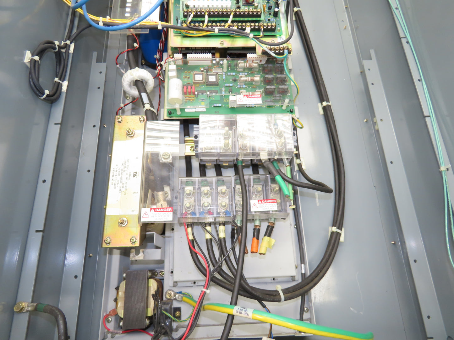 Allen Bradley 1336SB060VAADSGM1CHA2CL6EC AC Drive VFD 75Hp 76kva 460V Enclosure