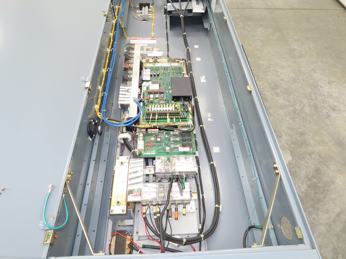 Allen Bradley 1336SB060VAADSGM1CHA2CL6EC AC Drive VFD 75Hp 76kva 460V Enclosure