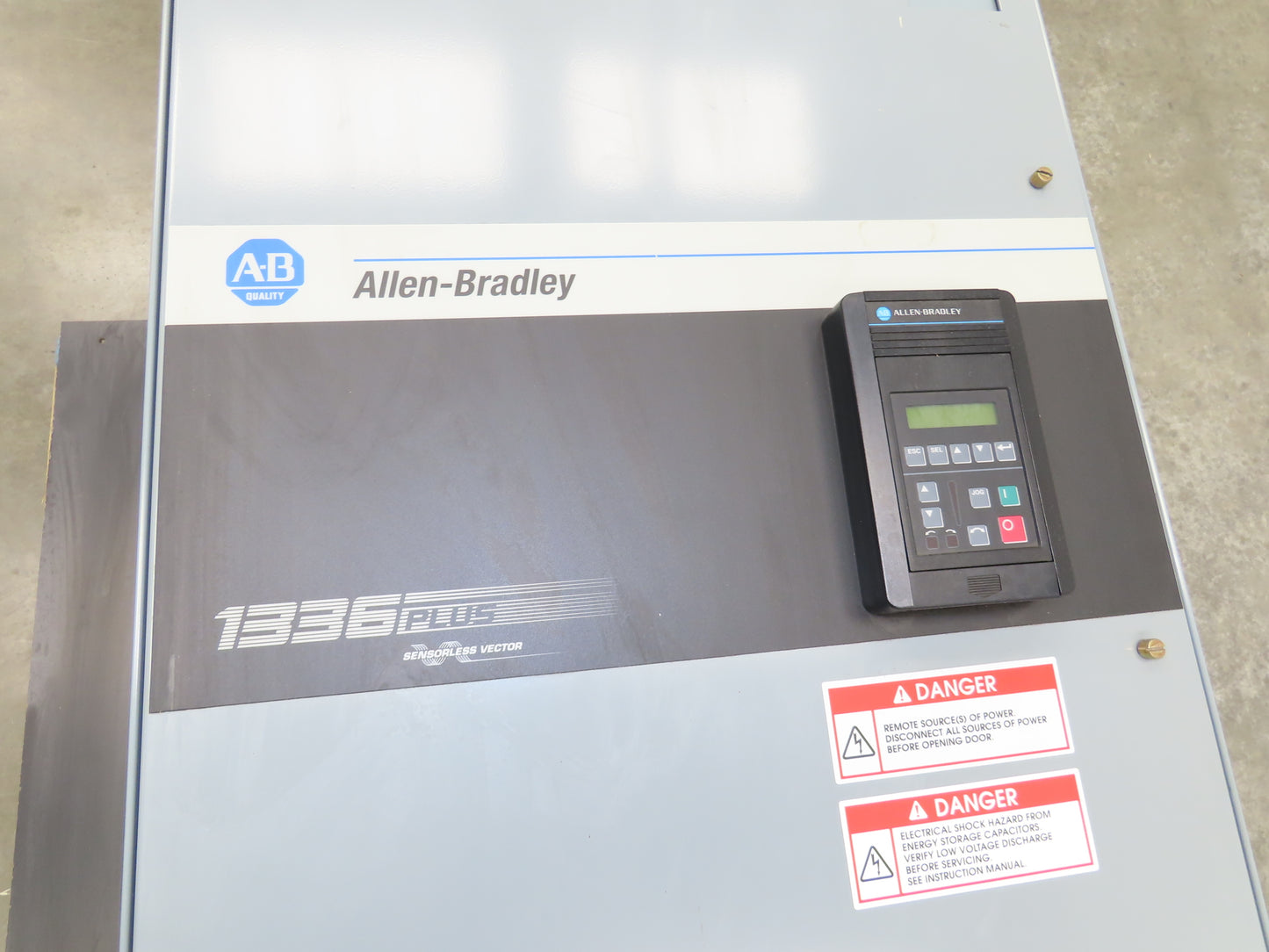 Allen Bradley 1336SB060VAADSGM1CHA2CL6EC AC Drive VFD 75Hp 76kva 460V Enclosure