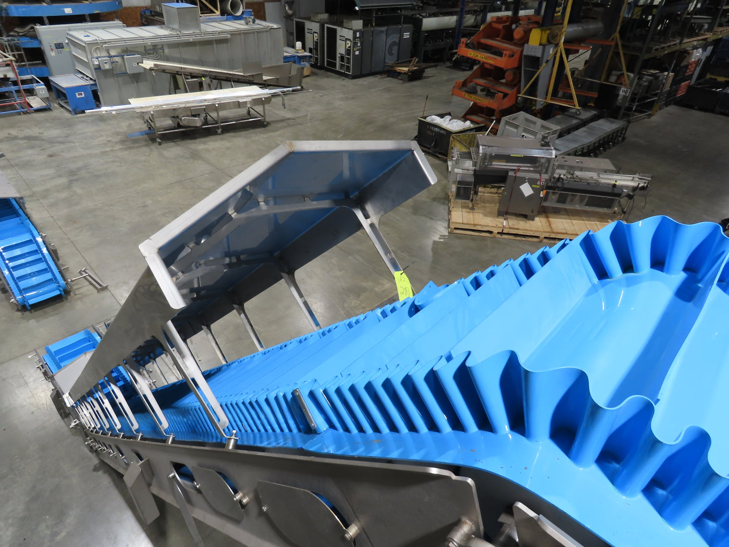 Woods Sanitary Food Process Z Incline Conveyor 18"Cleated Belt 15' 8"H -No Drive