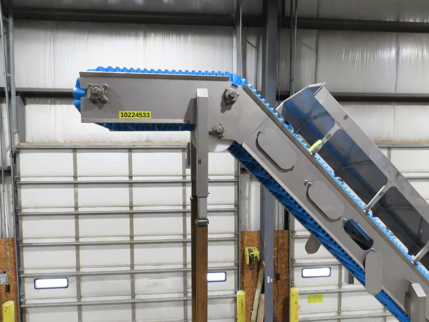 Woods Sanitary Food Process Z Incline Conveyor 18"Cleated Belt 15' 8"H -No Drive