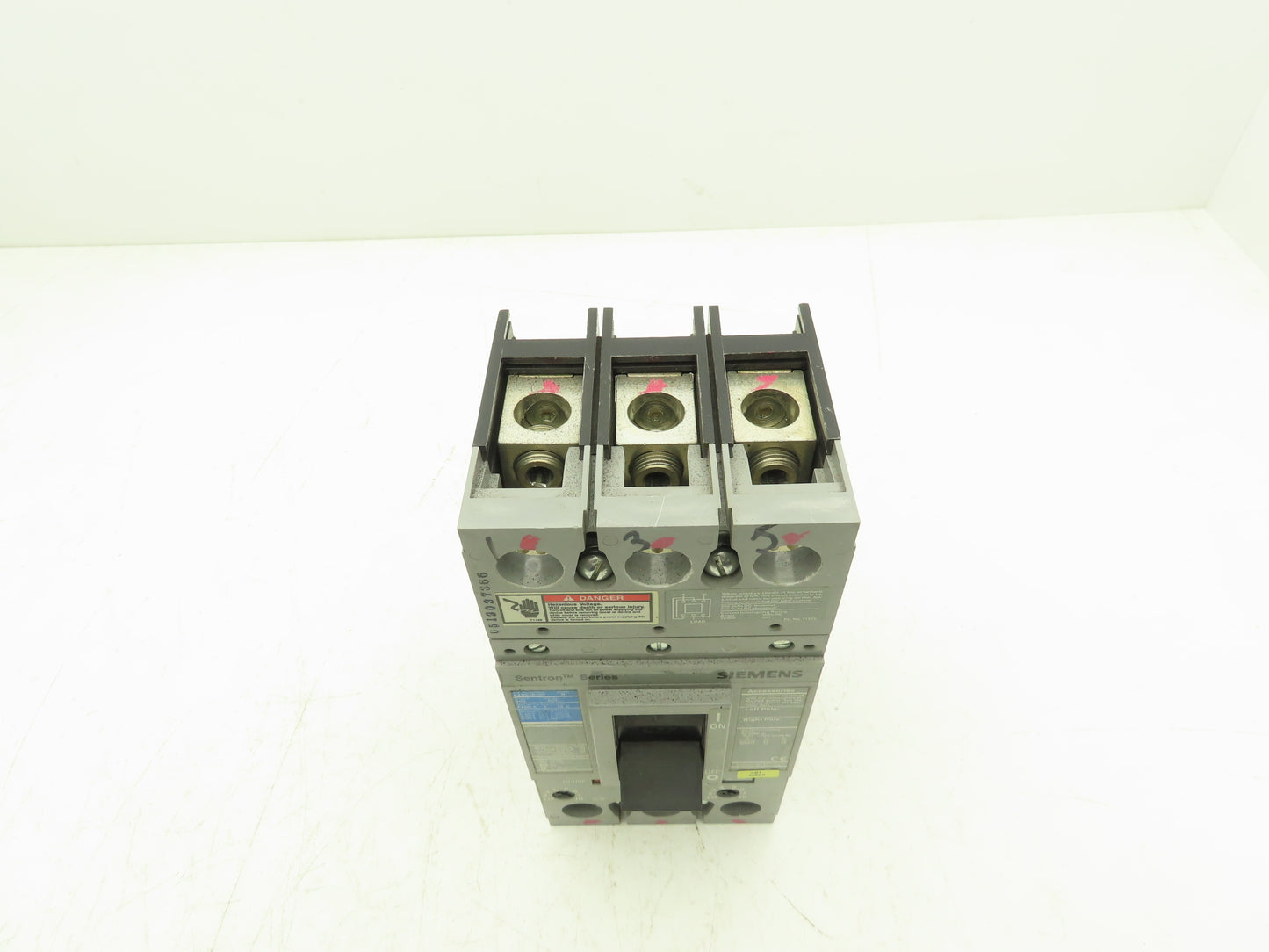 Siemens FXD63B200 Sentron Circuit Breaker 200A 3 Pole 600V FXD6-A Magnetic Adj