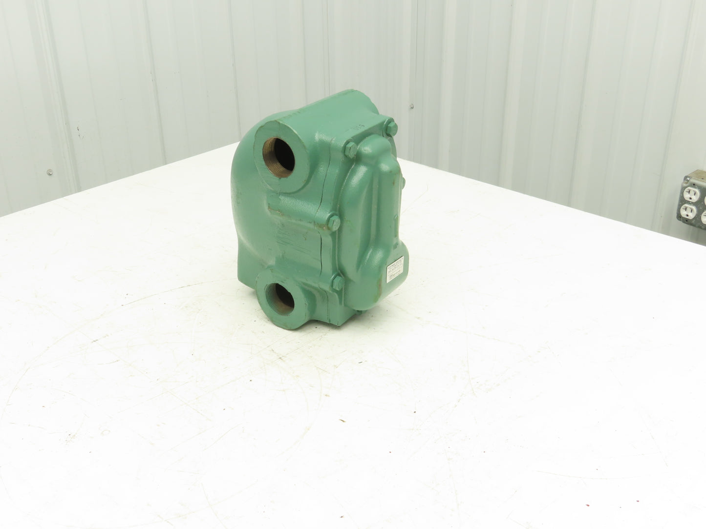 Hoffman Specialty 552 Float & Thermostat Steam Trap 1-1/2" NPT 125 PSI