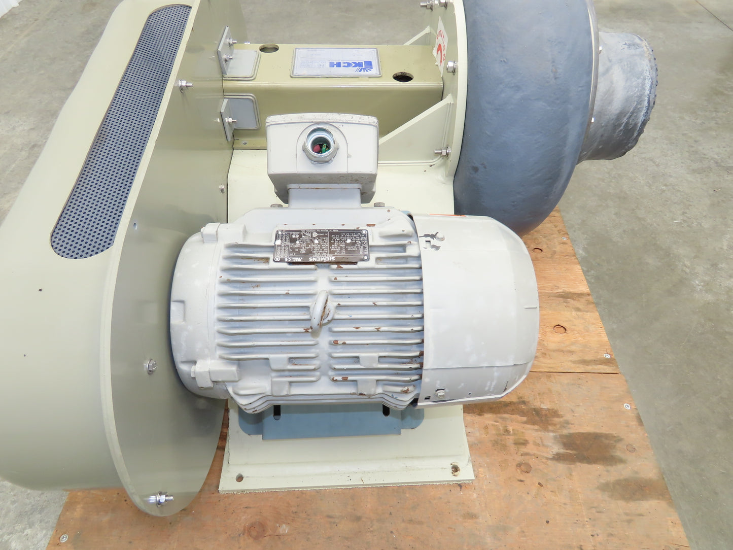 CI-8 PVC Centrifugal Blower Suction 18" Static Pressure Fan 1745 CFM 10Hp 3Ph 8"