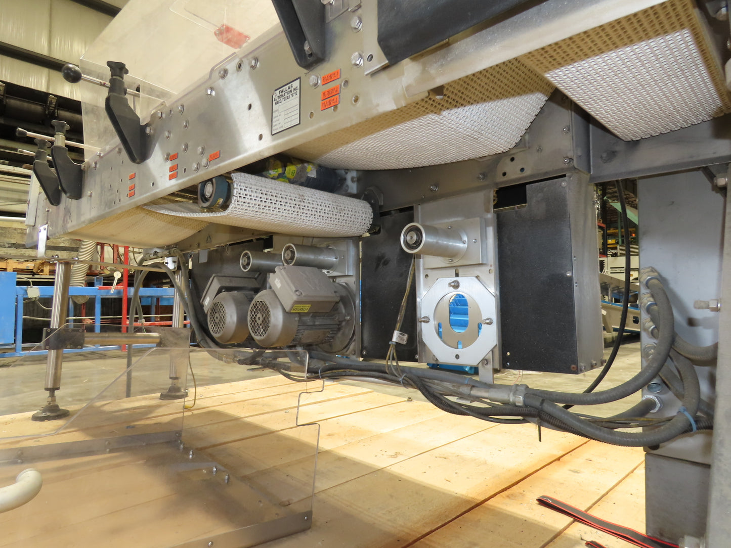 Fallas R400 Robotic Pick and Place Case Packer Infeed Sorter Conveyor 480V