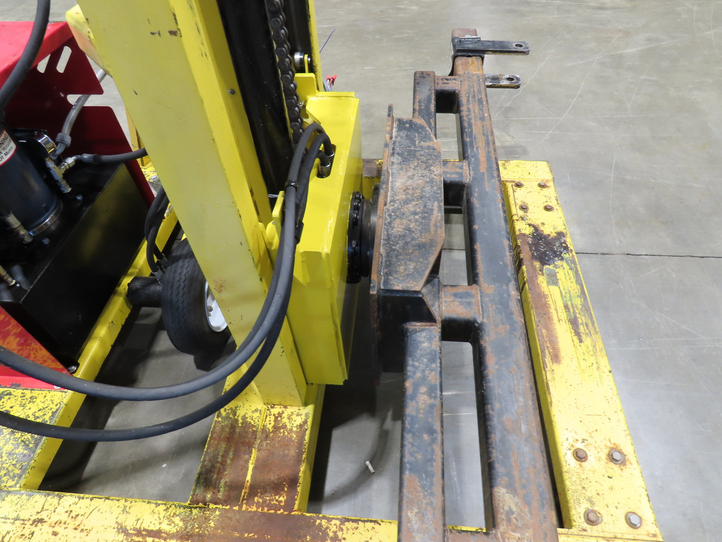 PWI 4K72R Mobile Frame Chassis Rotator RV Trailer Hydraulic 230/480V 3PH 4000lbs