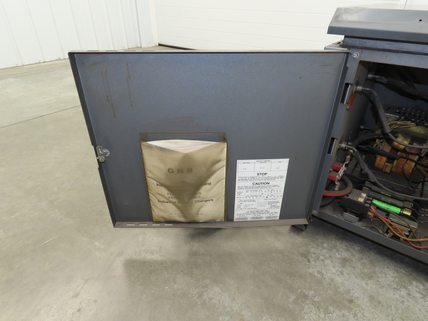 GNB FER100 18-600 T1 Forklift Battery Charger 36V 600Ah 105A 208/240/480V 3Ph