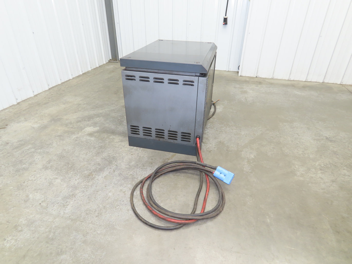 GNB FER100 18-600 T1 Forklift Battery Charger 36V 600Ah 105A 208/240/480V 3Ph