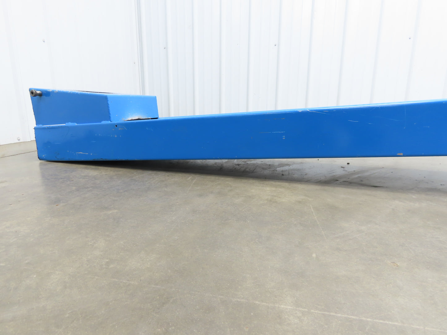 Hennig SCI TP30/TP40 10' 5"L Portable Chip Conveyor 8"x 10' Belt 230/460V 3PH