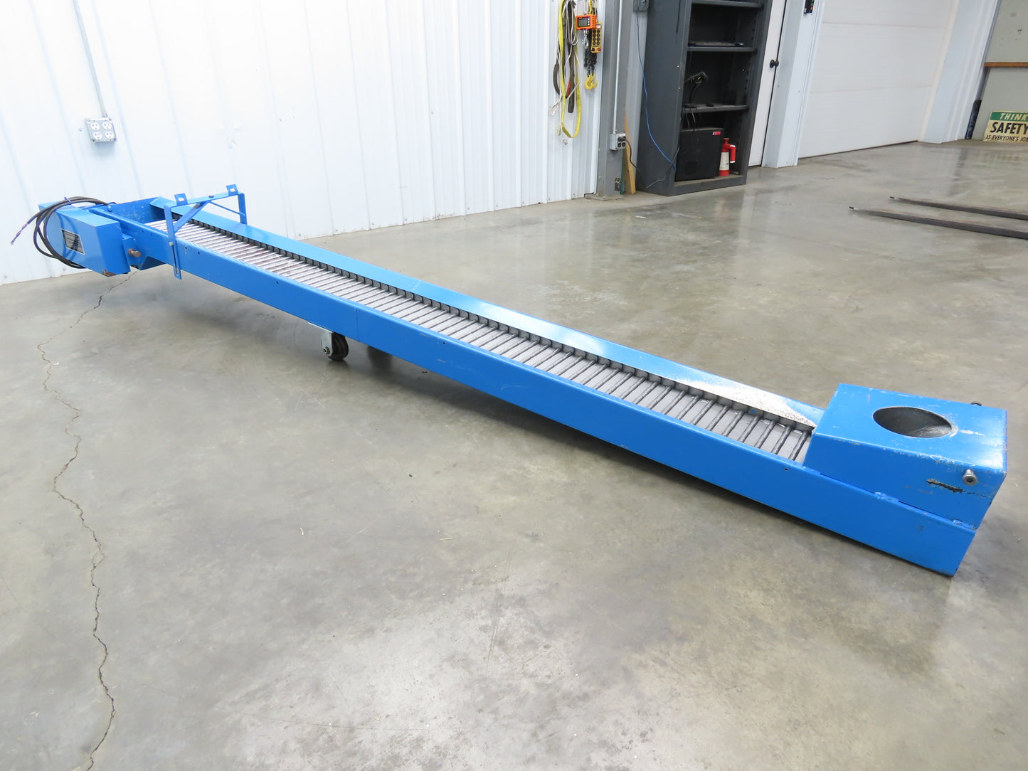 Hennig SCI TP30/TP40 10' 5"L Portable Chip Conveyor 8"x 10' Belt 230/460V 3PH