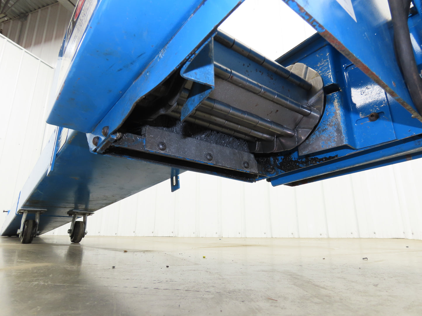 Hennig SCI TP30/TP40 10' 5"L Portable Chip Conveyor 8"x 10' Belt 230/460V 3PH