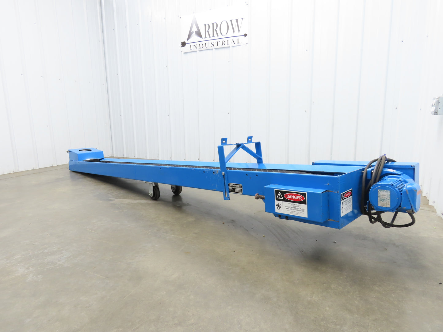 Hennig SCI TP30/TP40 10' 5"L Portable Chip Conveyor 8"x 10' Belt 230/460V 3PH