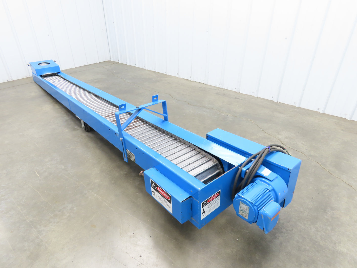 Hennig SCI TP30/TP40 10' 5"L Portable Chip Conveyor 8"x 10' Belt 230/460V 3PH