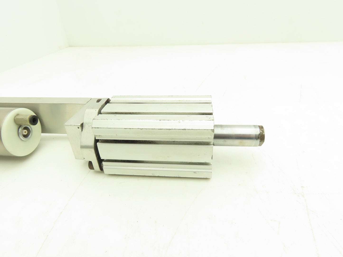 Rinco C35-4-11-802 Ultrasonic Welding Transducer Converter 35kHz w/Booster 1:1
