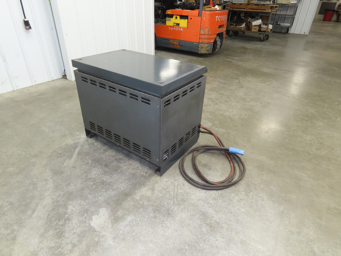 GNB FER100 24-750 T1 Forklift Battery Charger 48V 750Ah 105A 208/240/480V 3Ph