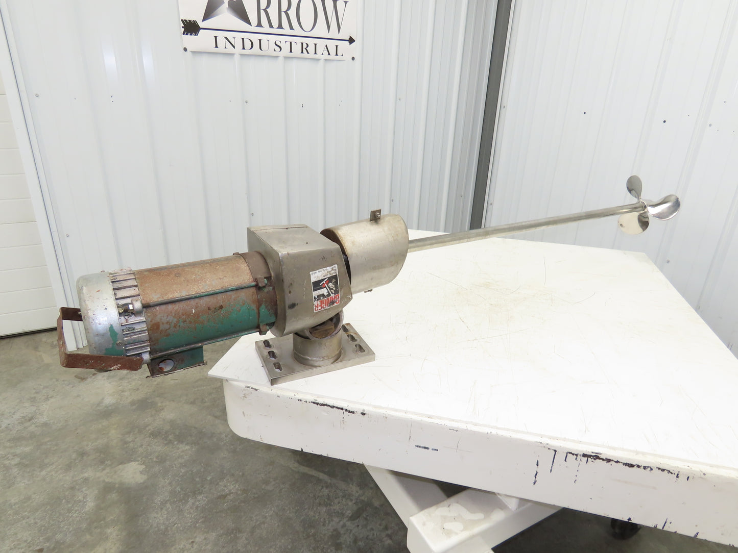 Lightnin XJ-117 Dura-Mix Clamp Tank Mixer Agitator 9"x 55" Impeller 1Hp 3PH